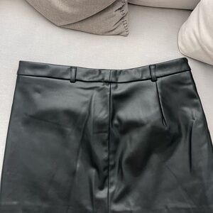 Zara Elegant Black Leather Skirt